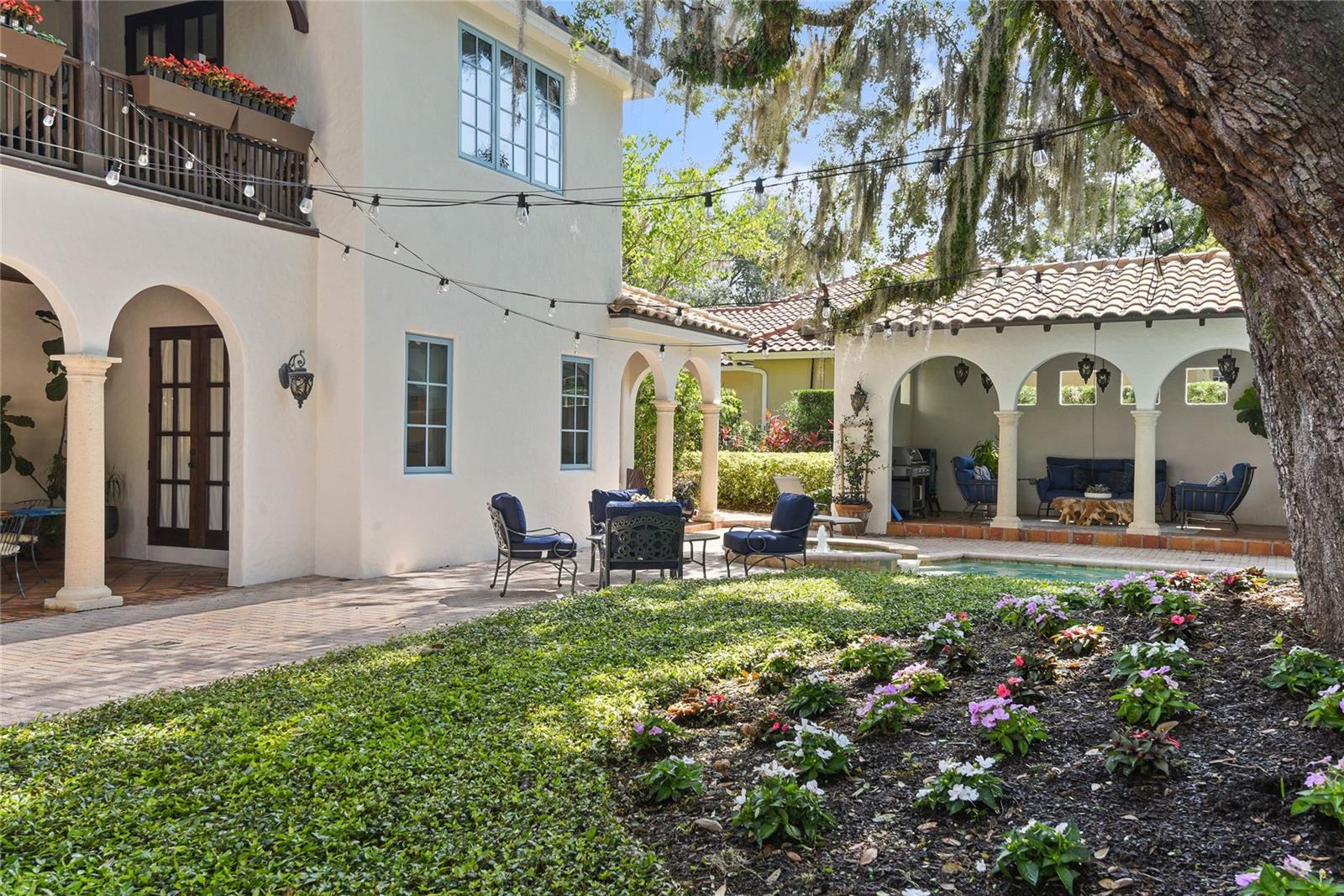 SYLVAN LAKE SHORES - Residential