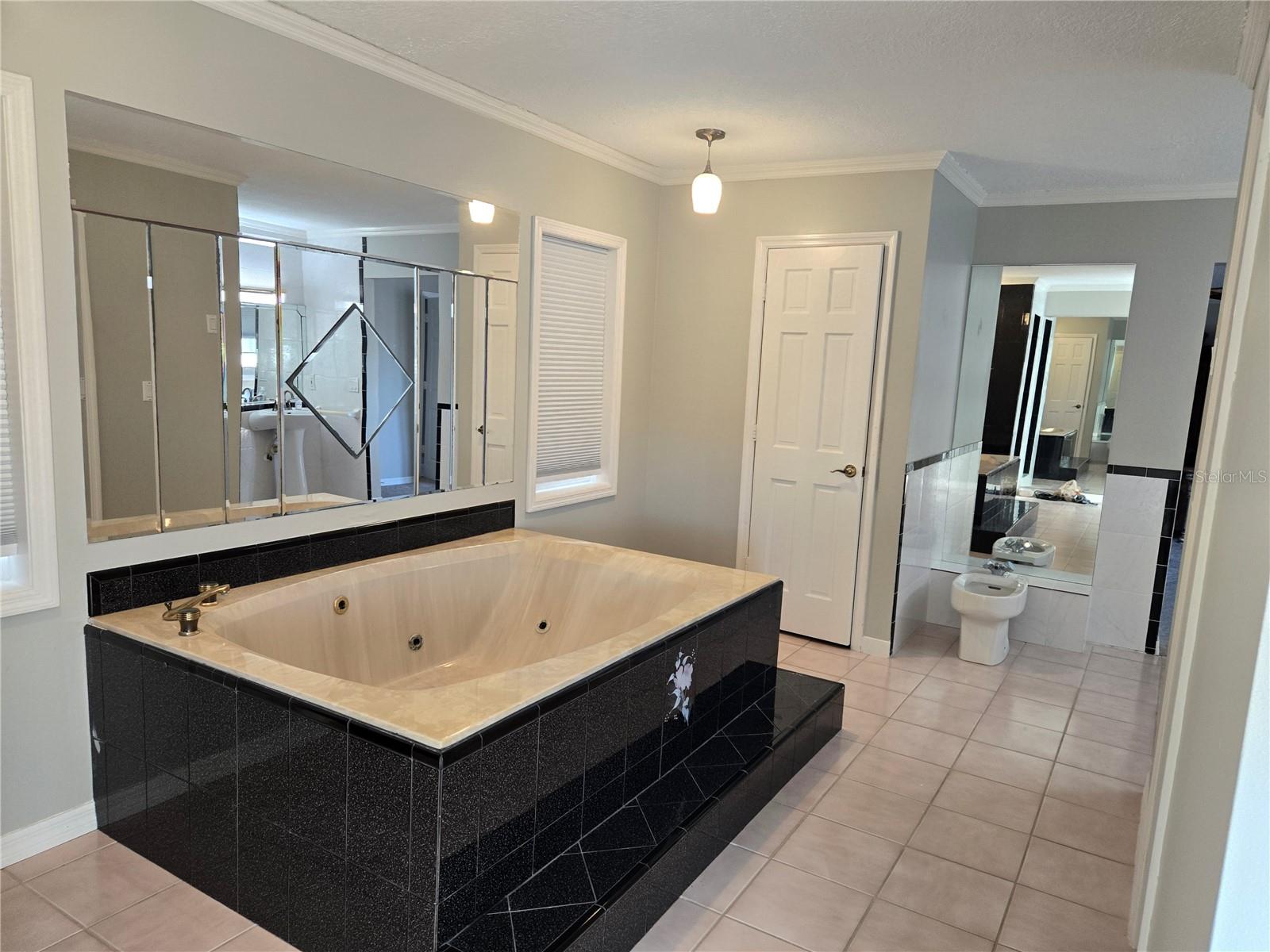 TIERRA VERDE UNIT 1 1ST REP - Residential