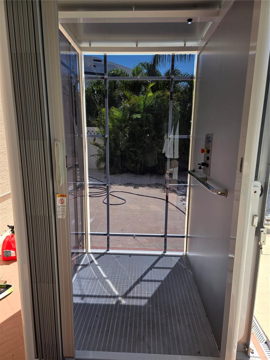 TIERRA VERDE UNIT 1 1ST REP - Residential