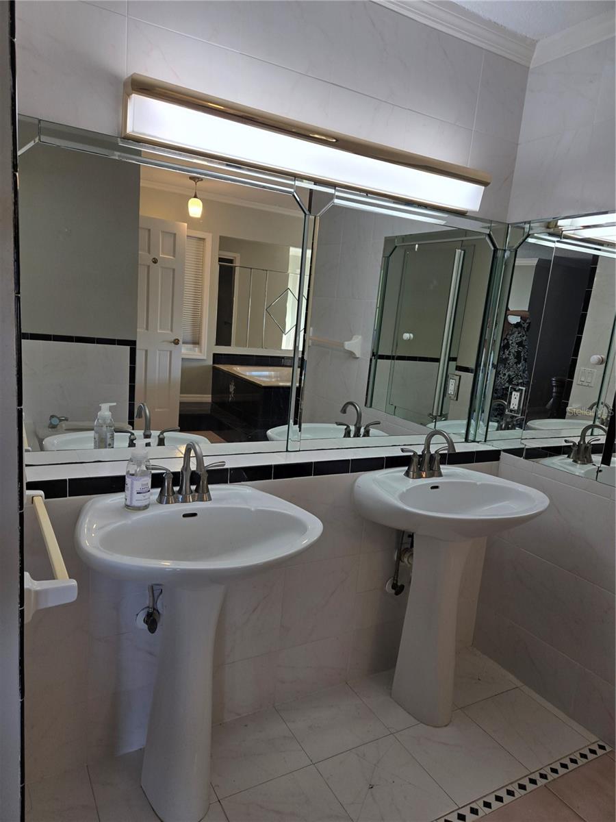 TIERRA VERDE UNIT 1 1ST REP - Residential