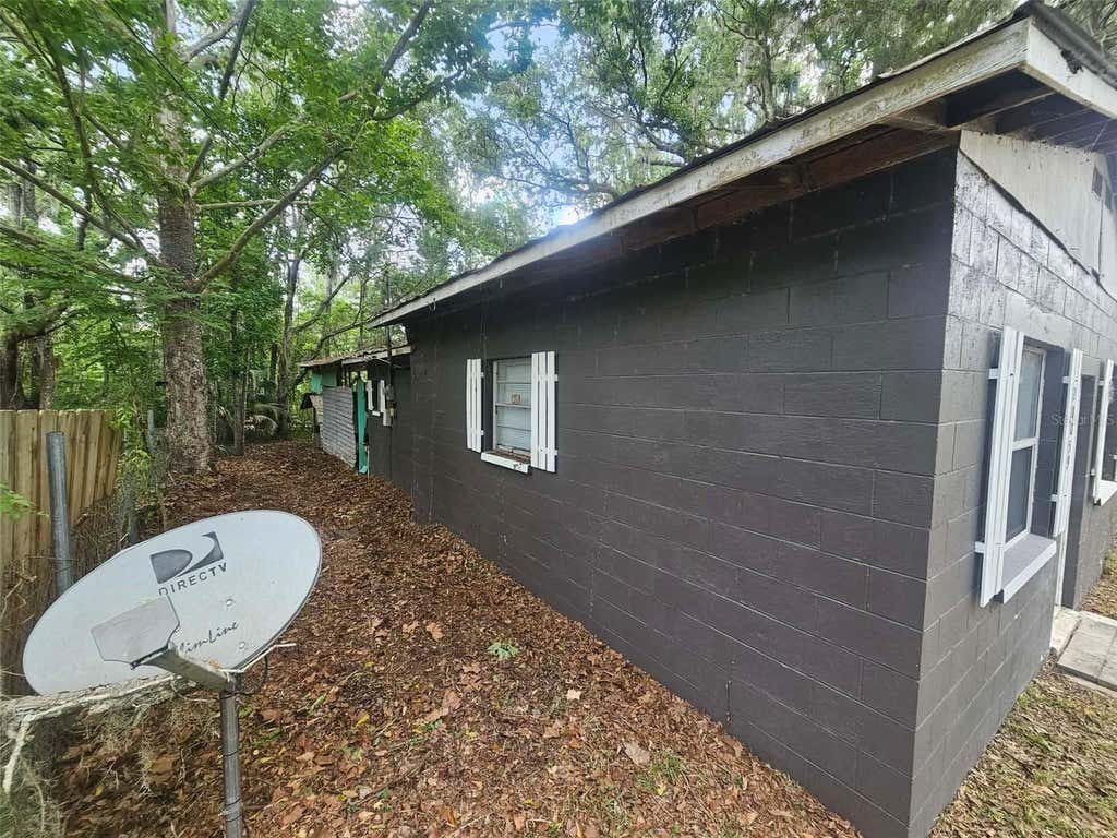 Photo of 20059 Manecke Road, Brooksville, FL 34601 (MLS # OM724071)