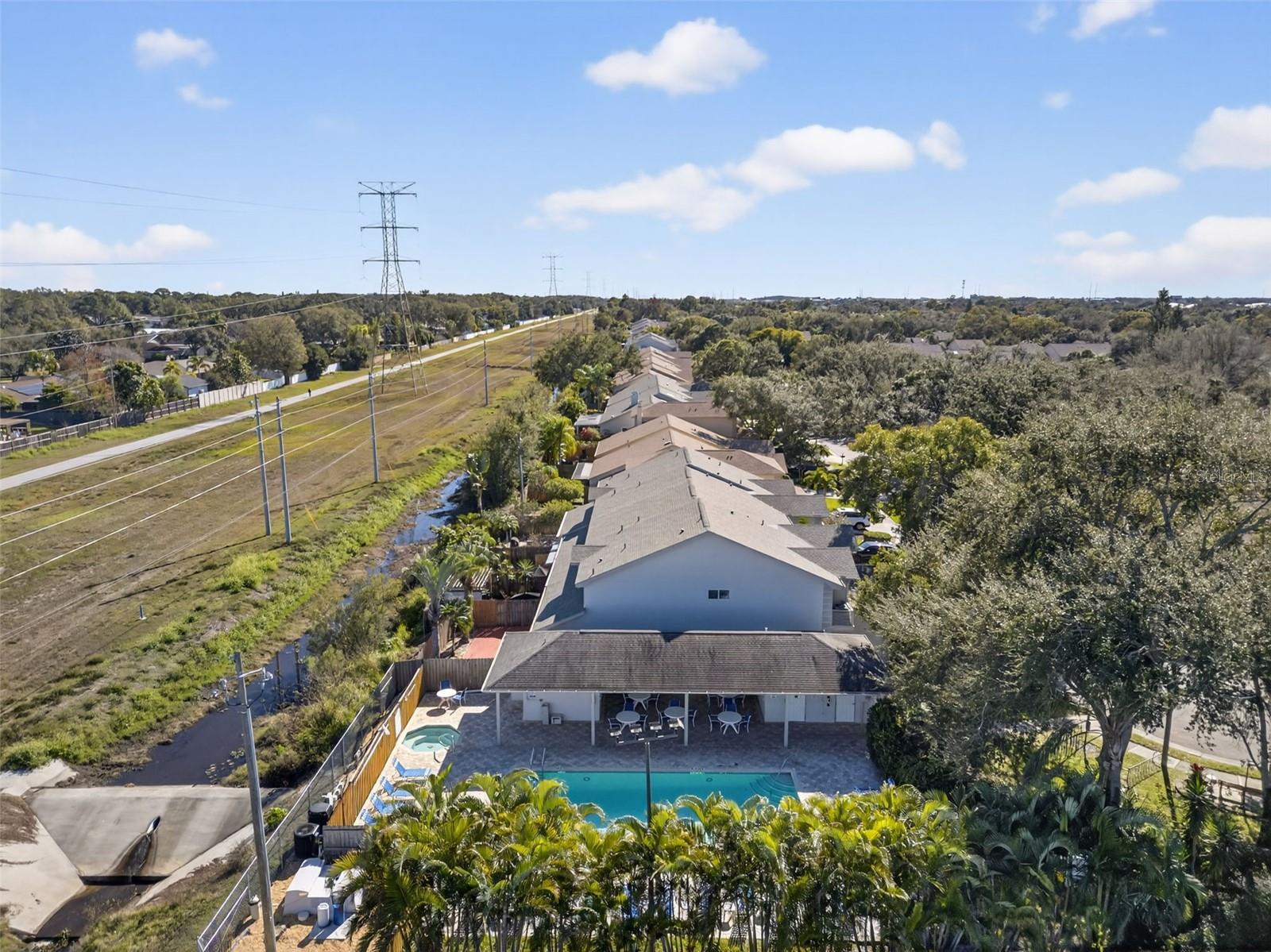 BROOKFIELD - Residential