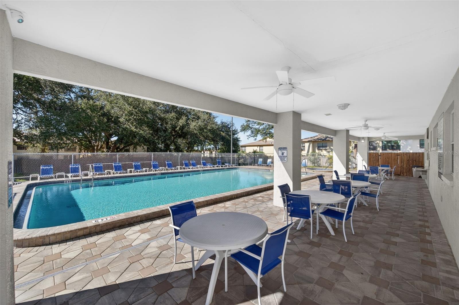 BROOKFIELD - Residential