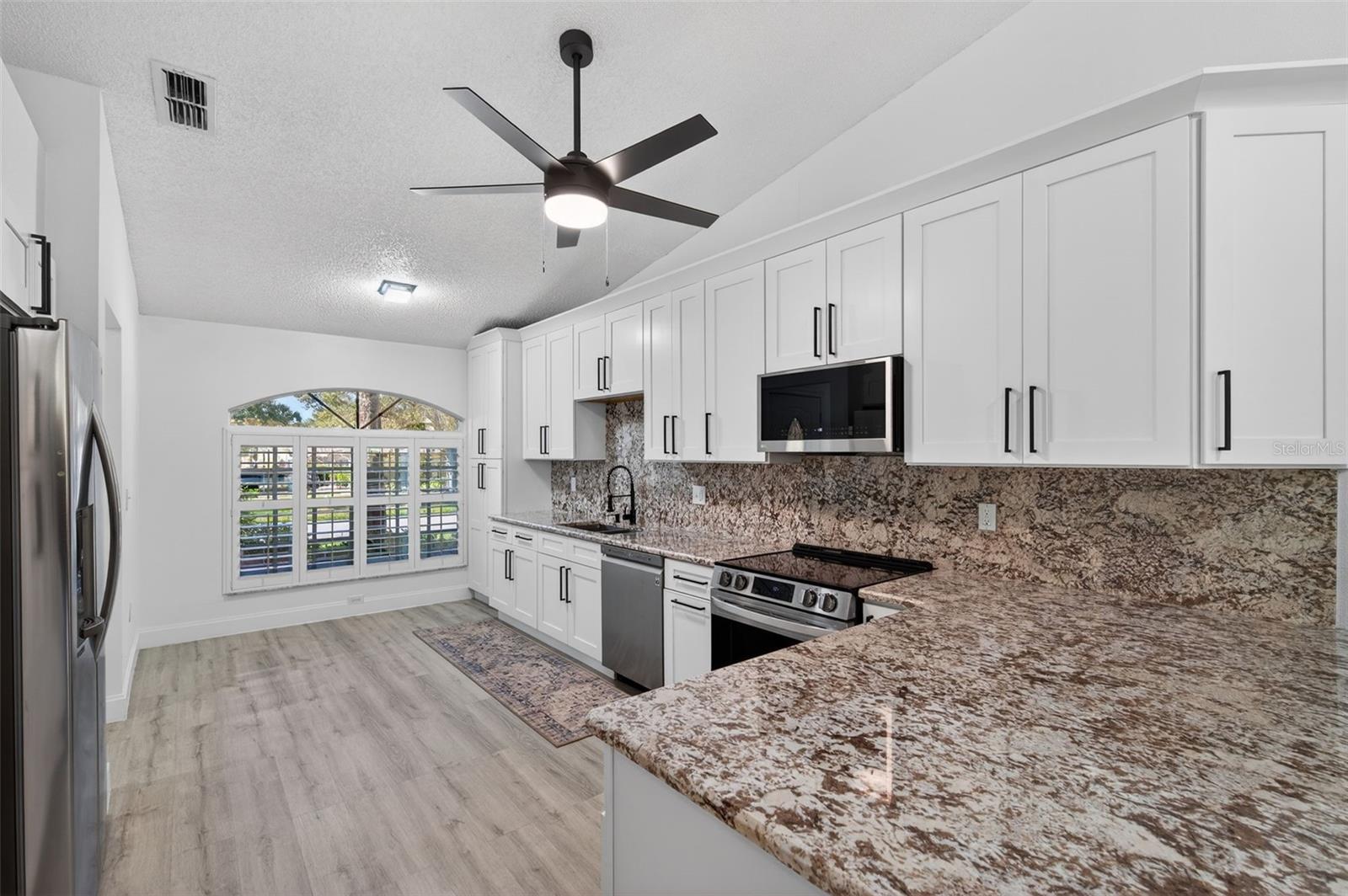 BROOKFIELD - Residential