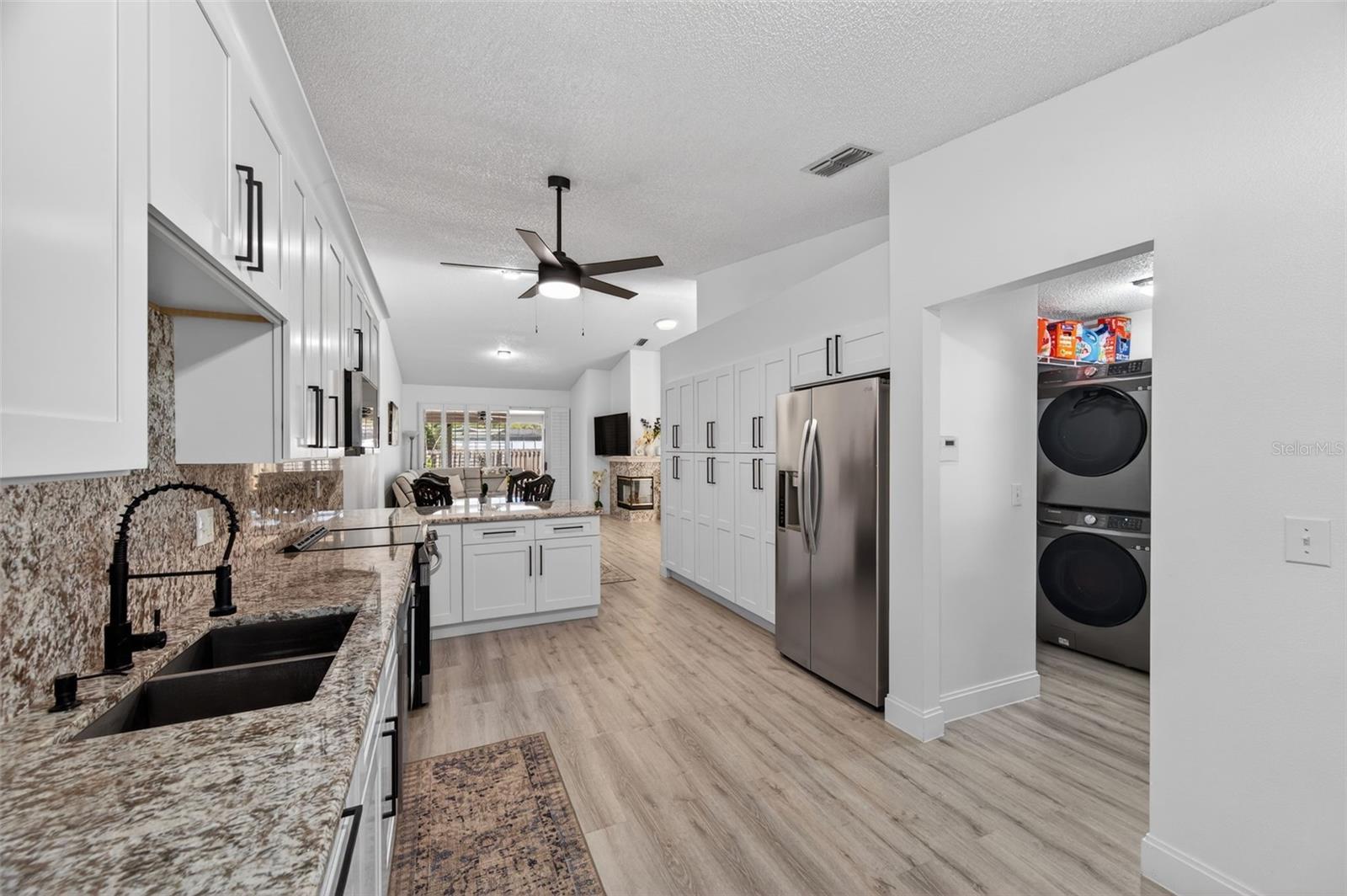 BROOKFIELD - Residential