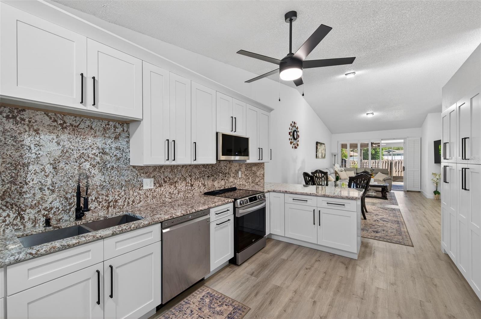 BROOKFIELD - Residential