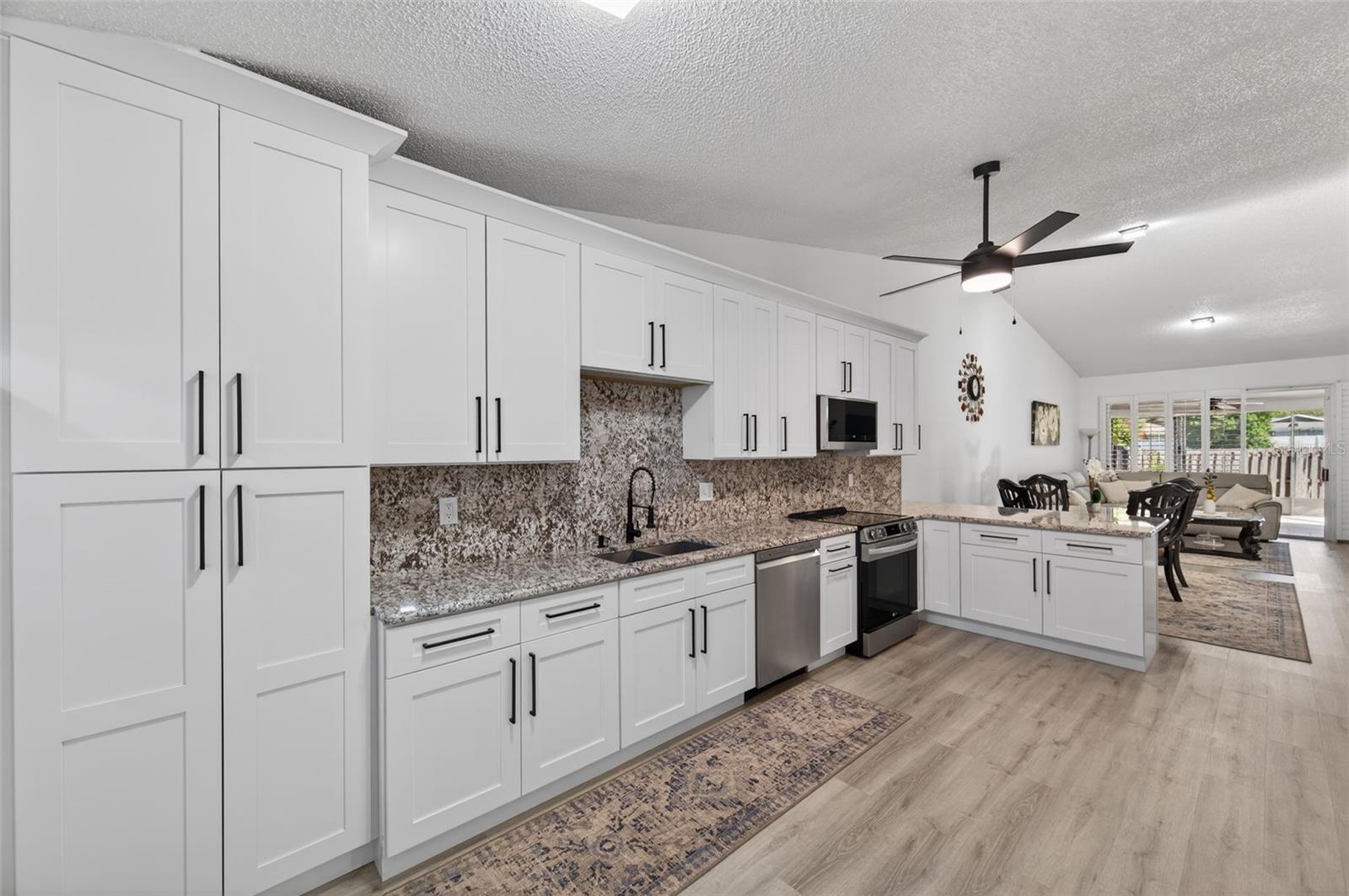 BROOKFIELD - Residential