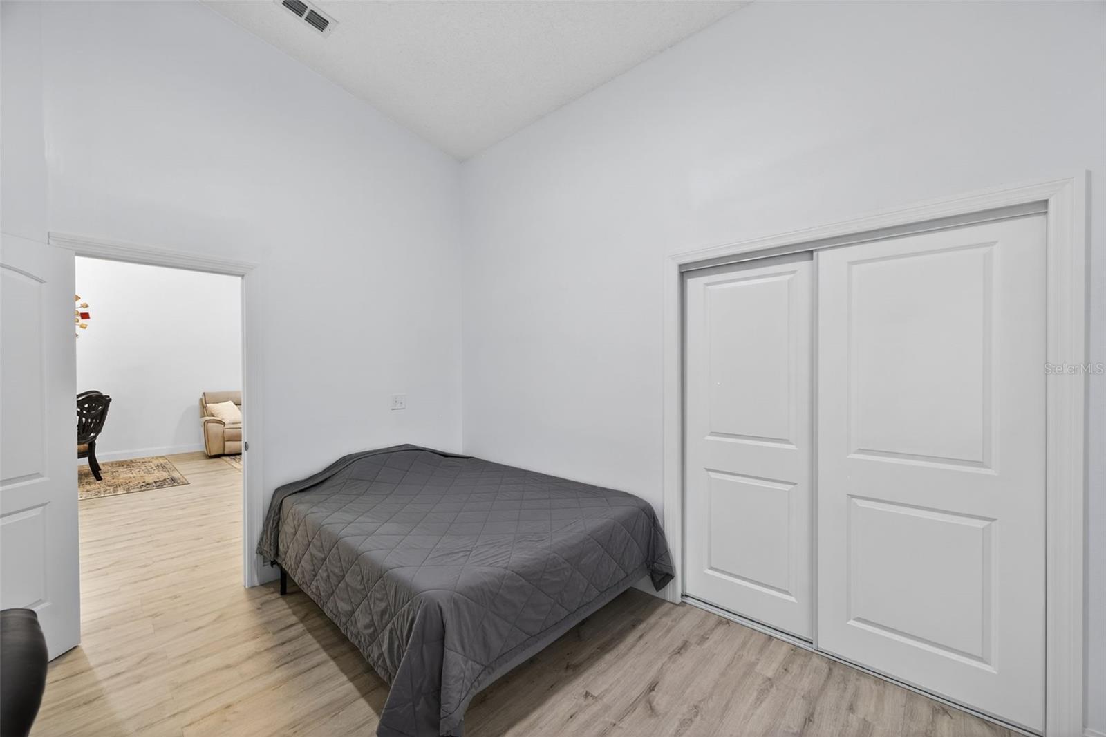 BROOKFIELD - Residential