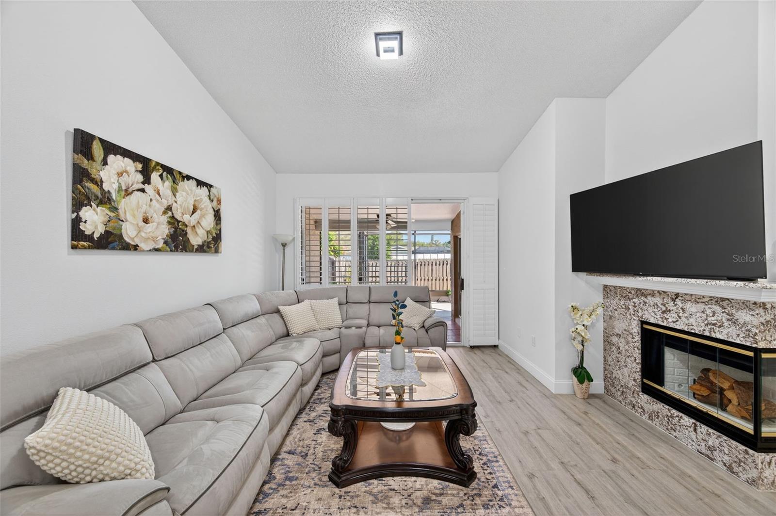 BROOKFIELD - Residential