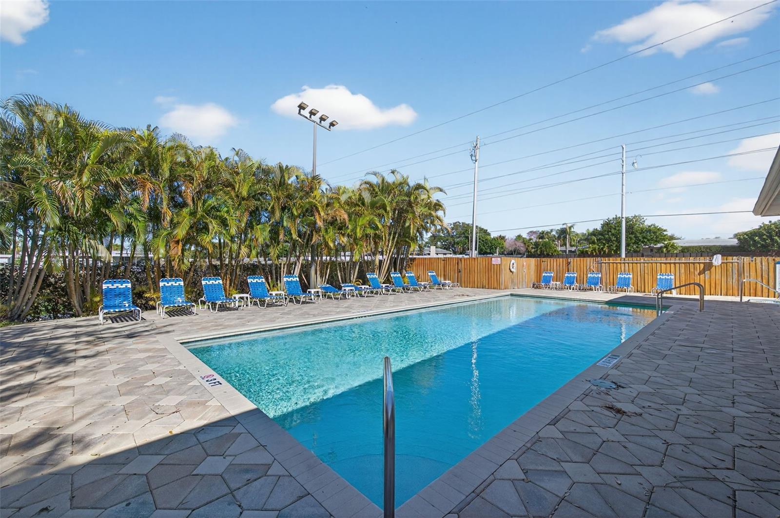 BROOKFIELD - Residential