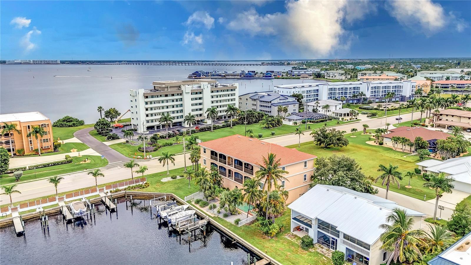 SIESTA COVE - Residential