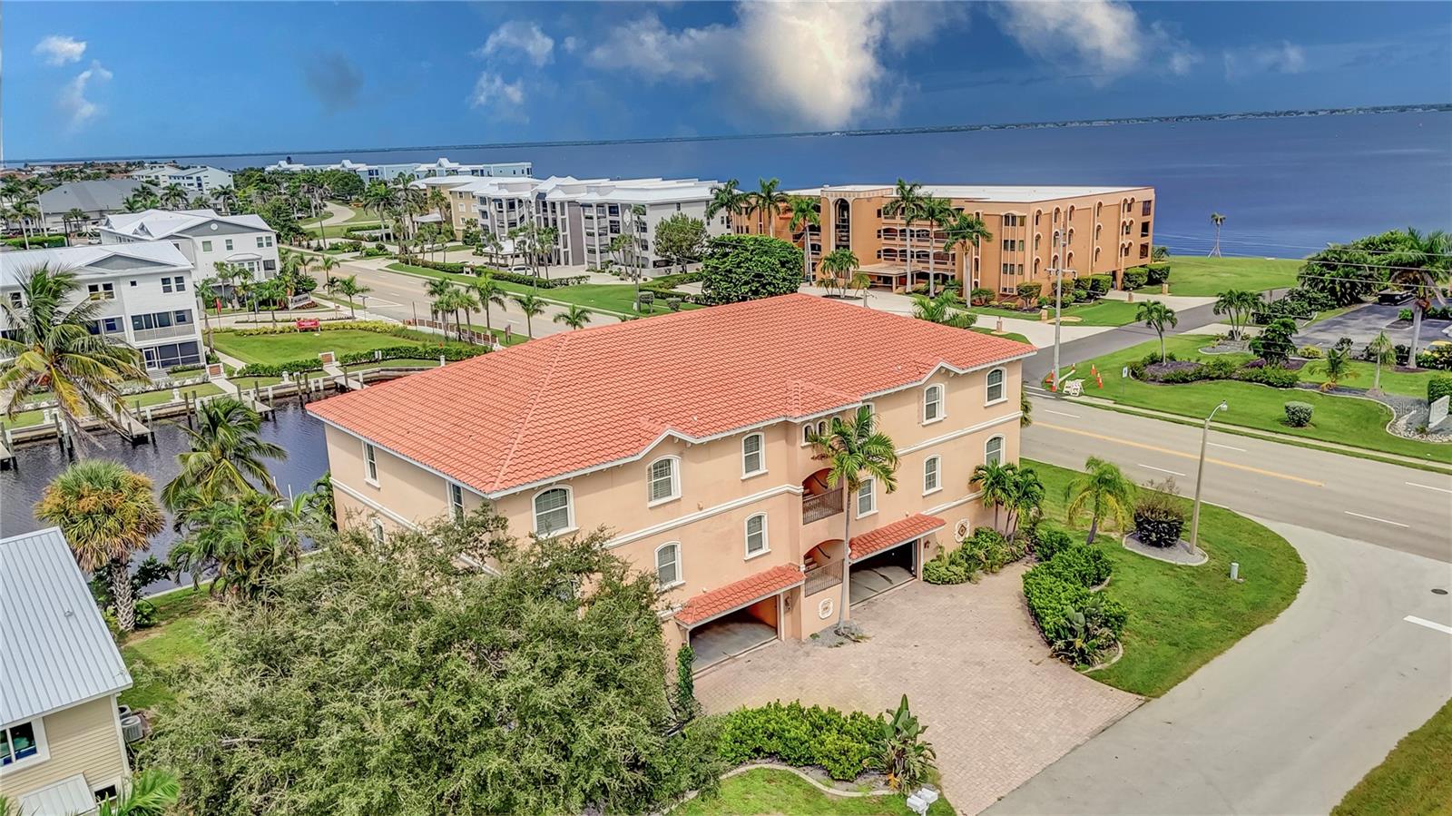 SIESTA COVE - Residential