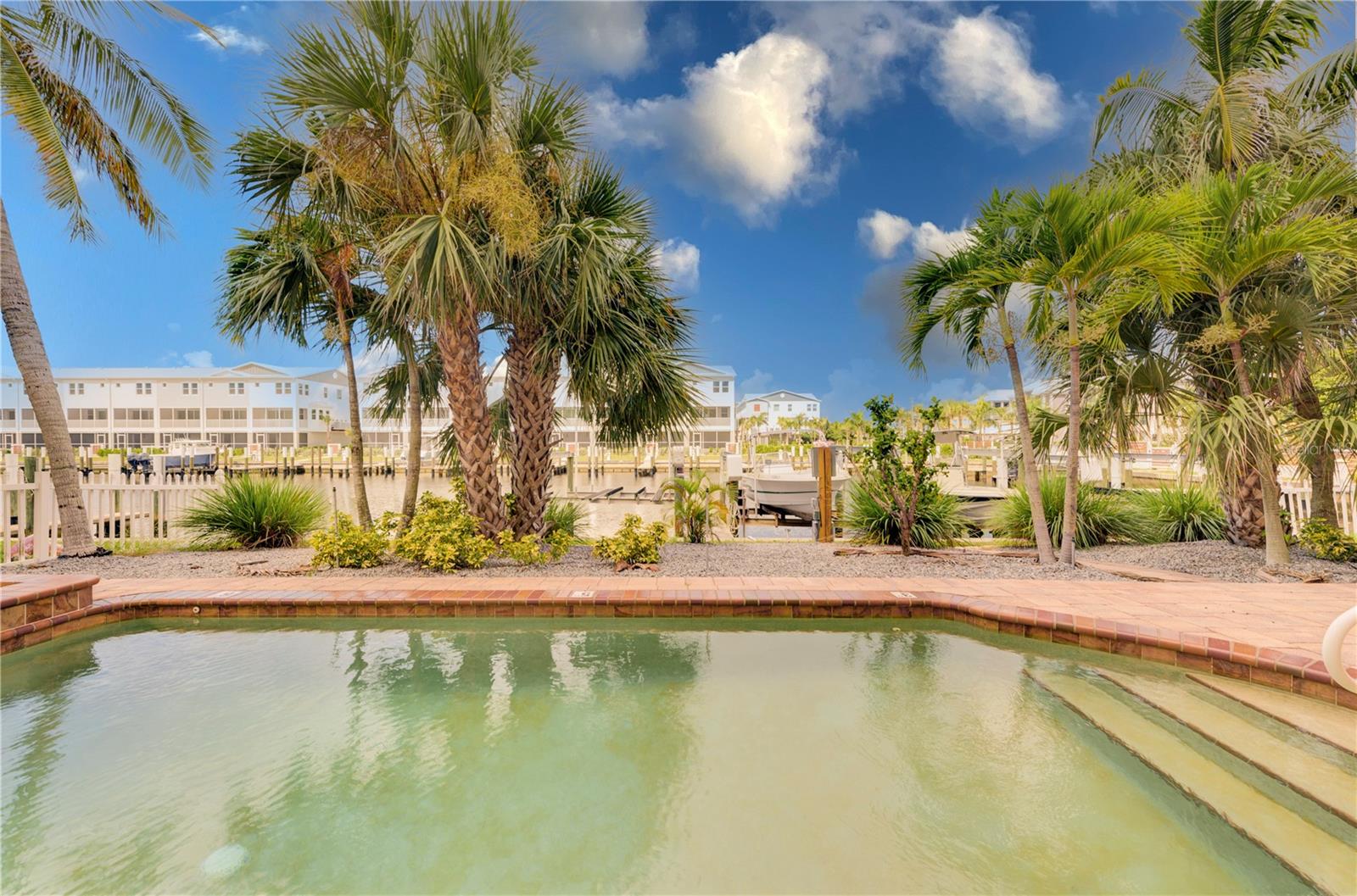 SIESTA COVE - Residential