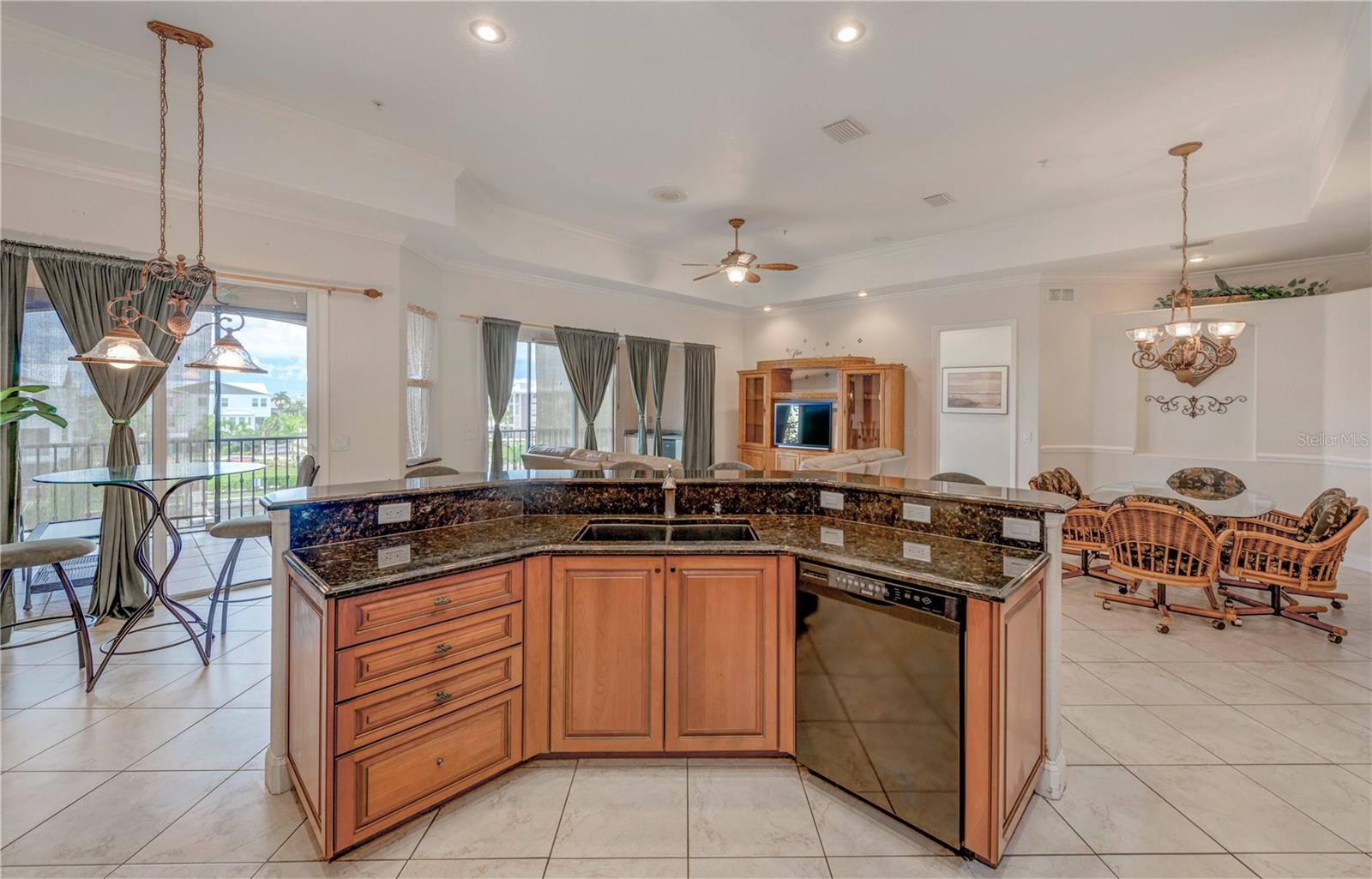 SIESTA COVE - Residential