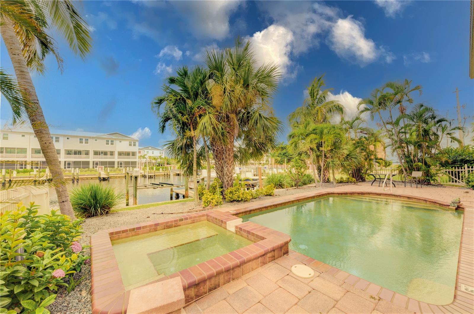 SIESTA COVE - Residential