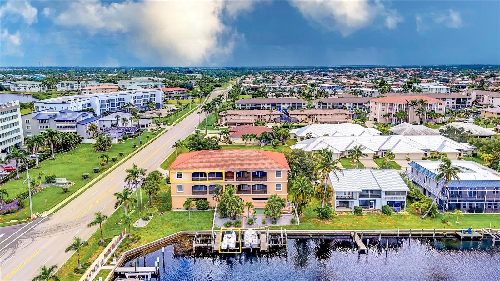 SIESTA COVE - Residential