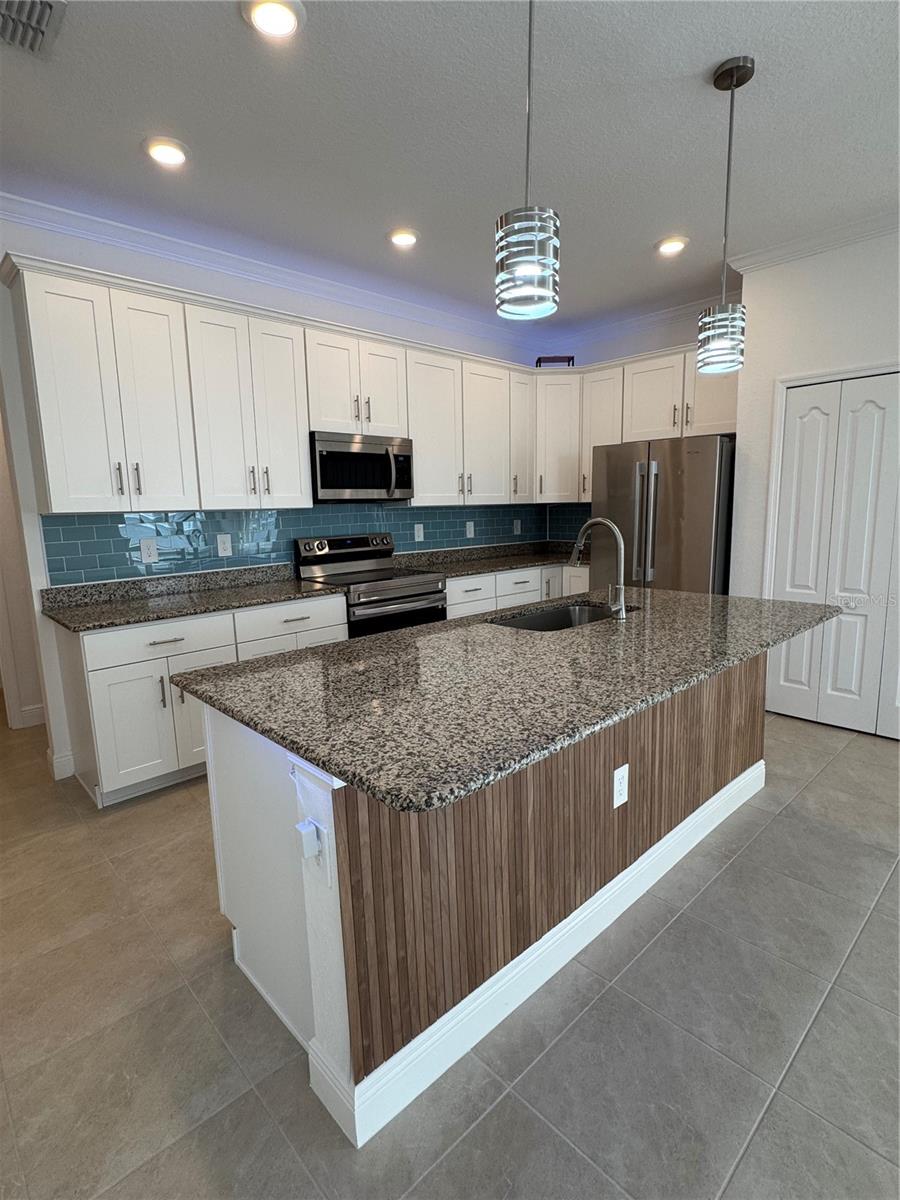 HAMMOCKS/WEST PORT PH 1 - Residential Lease