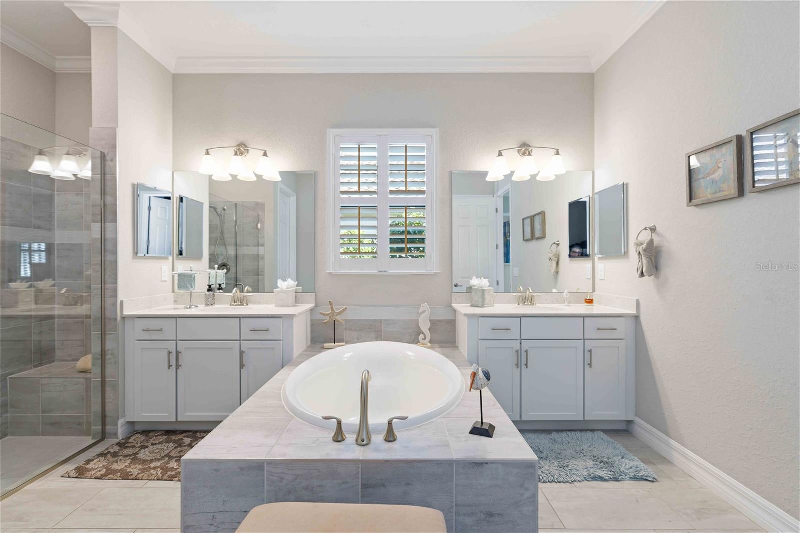 COUNTRY CLUB EAST AT LAKEWD RNCH YY1-4 - Residential