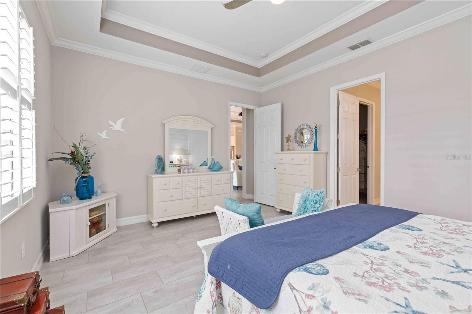 COUNTRY CLUB EAST AT LAKEWD RNCH YY1-4 - Residential