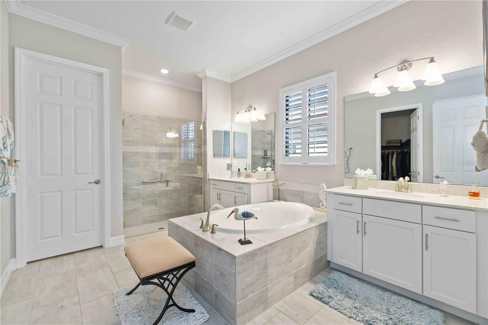 COUNTRY CLUB EAST AT LAKEWD RNCH YY1-4 - Residential