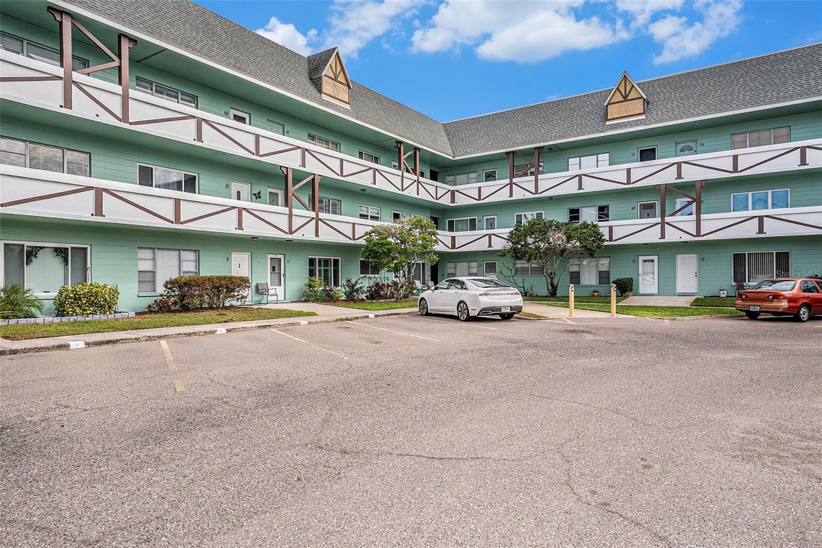 2043 DENMARK STREET 65