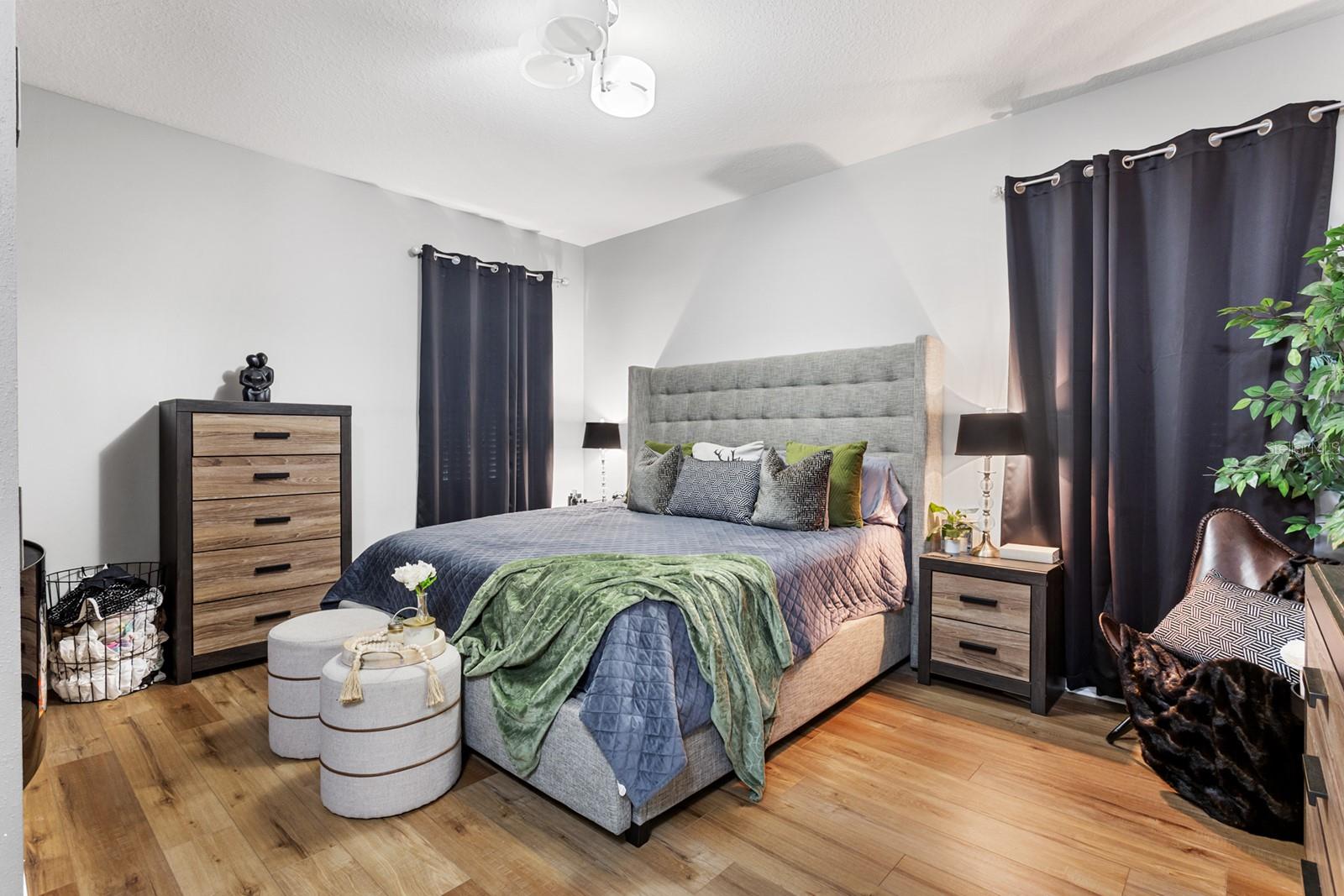 RIVERPLACE SUB - Residential