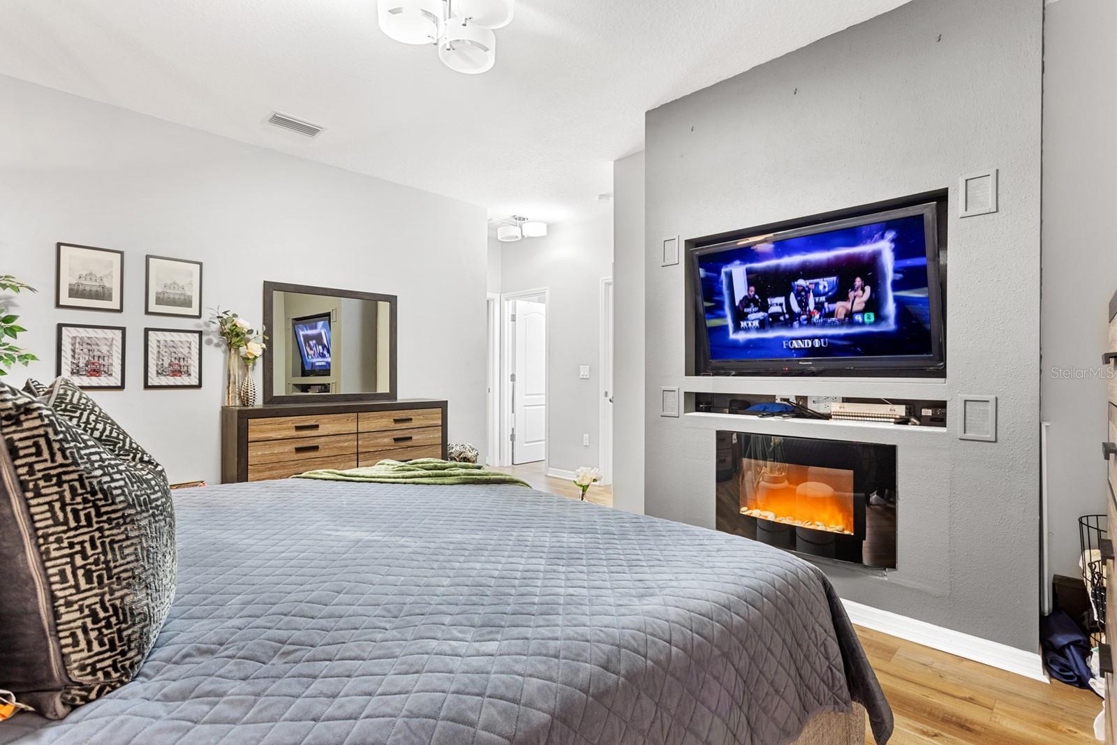 RIVERPLACE SUB - Residential