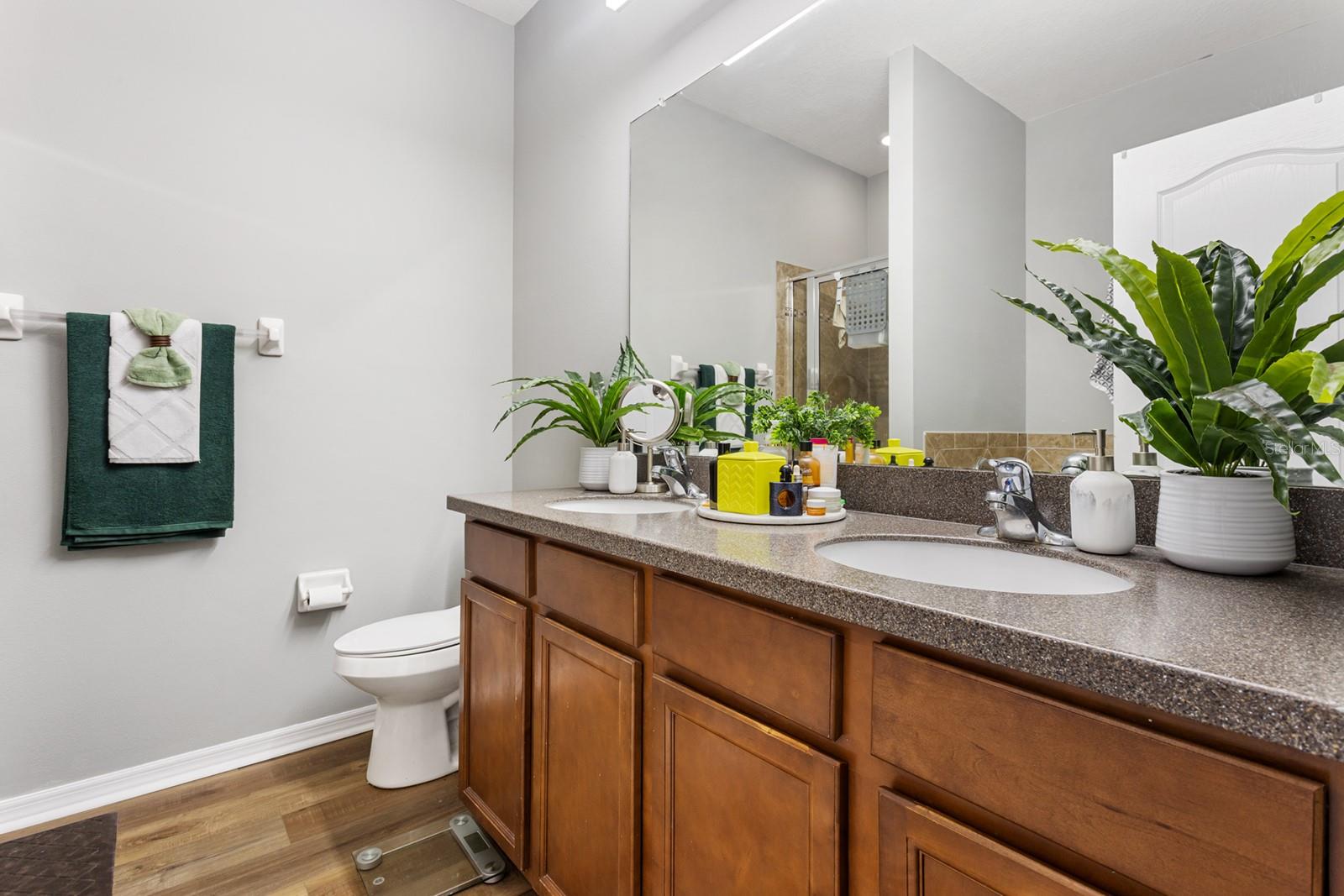 RIVERPLACE SUB - Residential