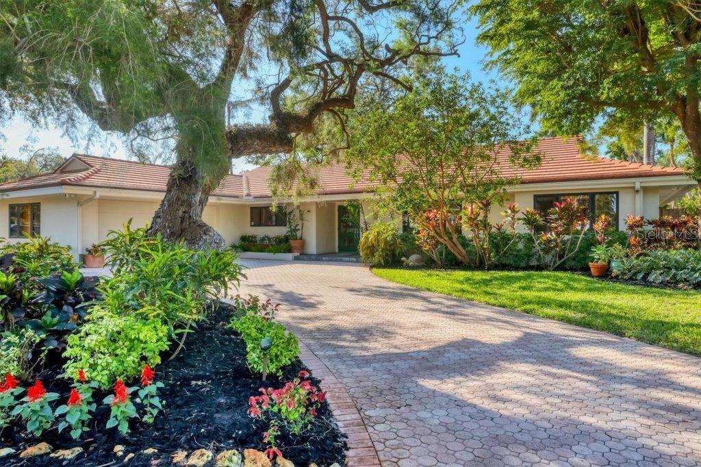 1610 S LAKE SHORE DRIVE