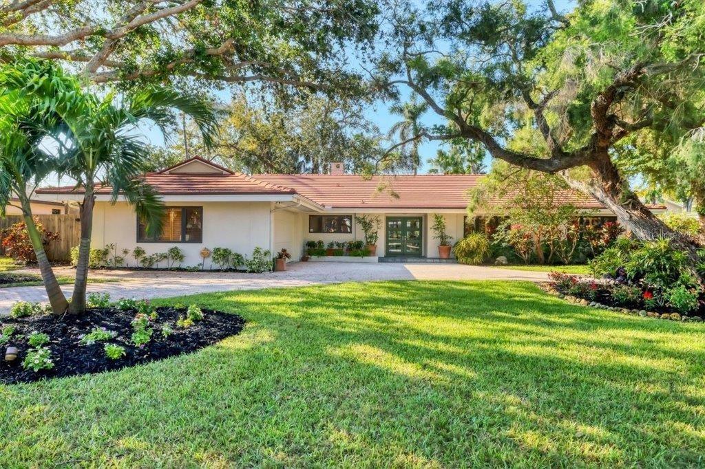 OYSTER BAY ESTATES - Residential