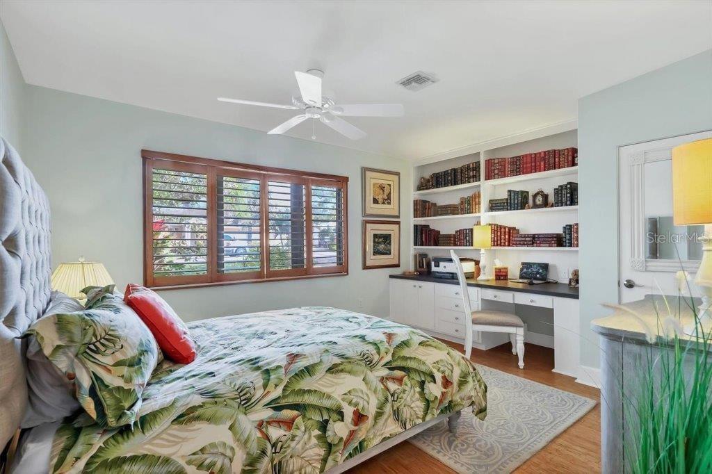 OYSTER BAY ESTATES - Residential