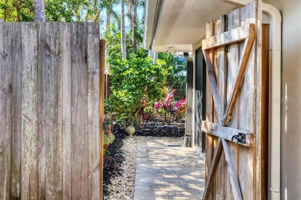 OYSTER BAY ESTATES - Residential