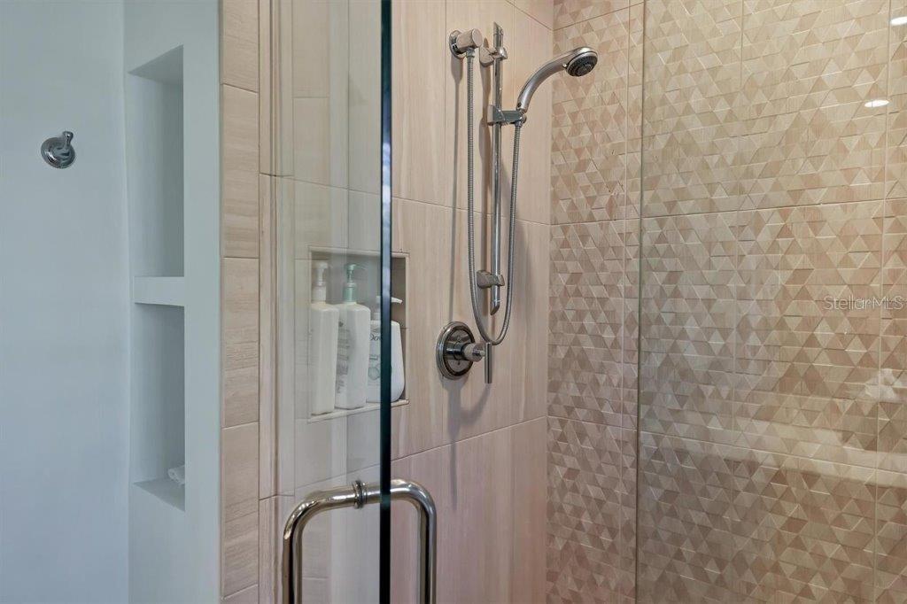 OYSTER BAY ESTATES - Residential