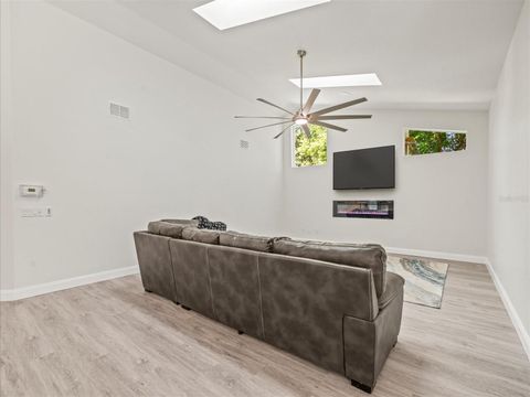 Tiny photo for 7 Graytwig Court W, Homosassa, FL 34446 (MLS # W7878644)