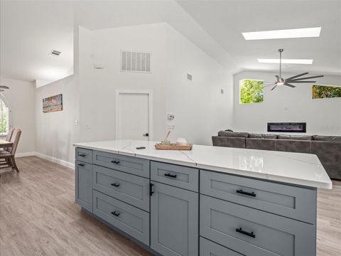 Tiny photo for 7 Graytwig Court W, Homosassa, FL 34446 (MLS # W7878644)