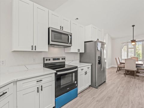 Tiny photo for 7 Graytwig Court W, Homosassa, FL 34446 (MLS # W7878644)