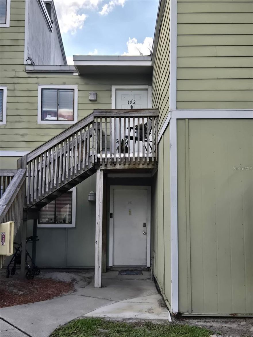 Don't miss this exceptional opportunity to invest in a 1-bedroom, 1-bathroom condo in the heart of Winter Park. Centrally located near Baldwin Park, Full Sail University, the University of Central Florida (UCF), Downtown Winter Park, and Orlando International Airport, this property offers unmatched convenience.