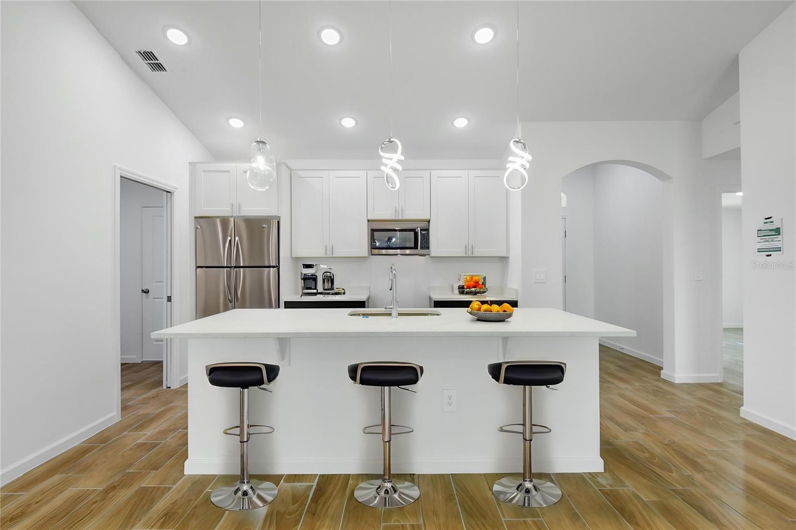 224 GLADIOLA COURT