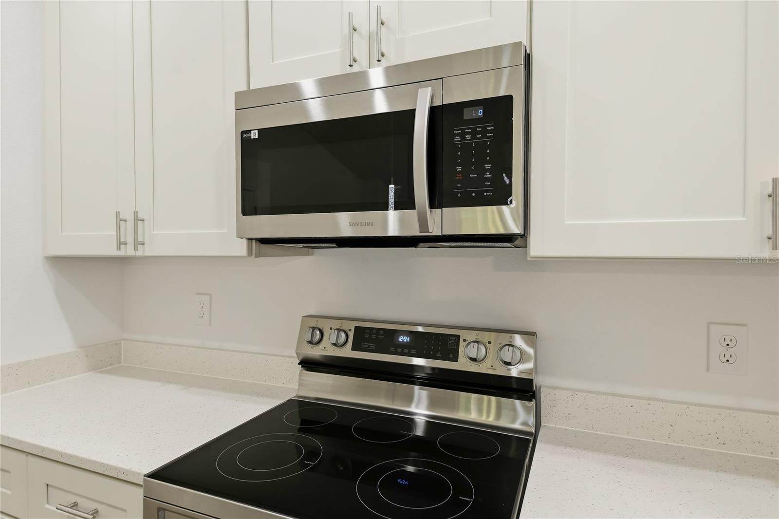 224 GLADIOLA COURT