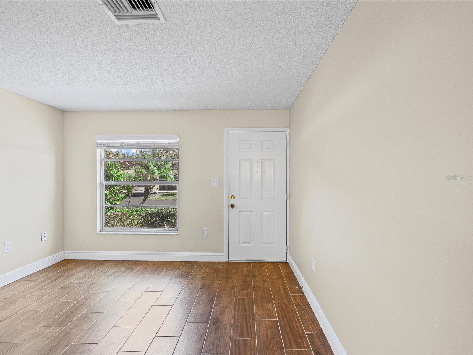 CEDAR POINTE CONDO PH 02 - Residential