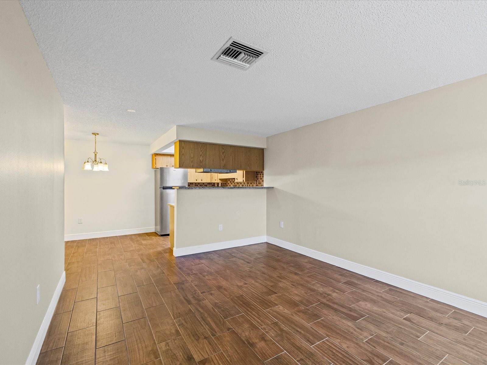 CEDAR POINTE CONDO PH 02 - Residential