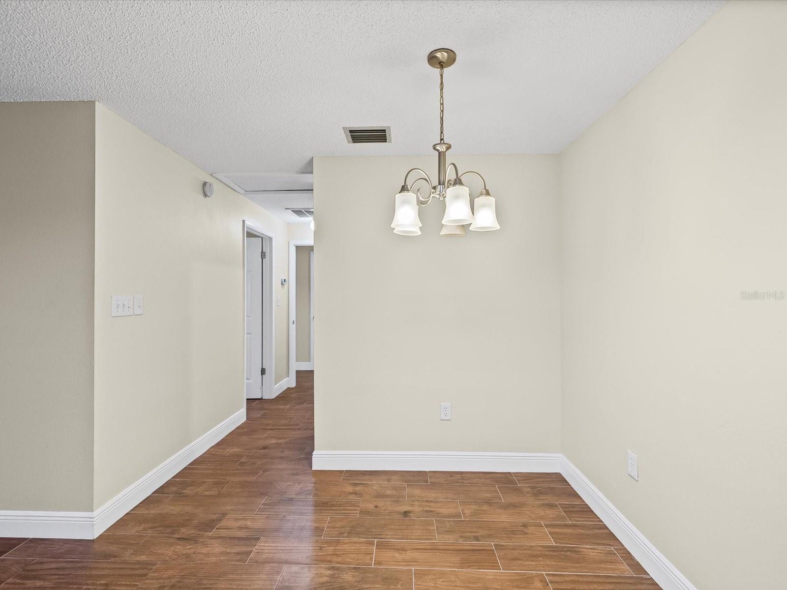 CEDAR POINTE CONDO PH 02 - Residential