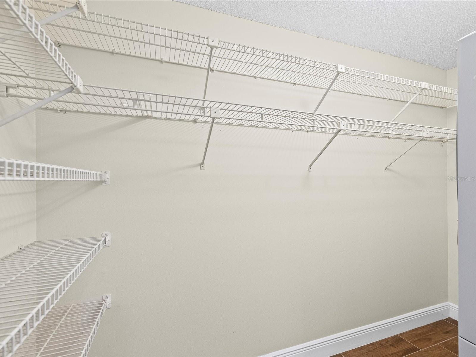 CEDAR POINTE CONDO PH 02 - Residential