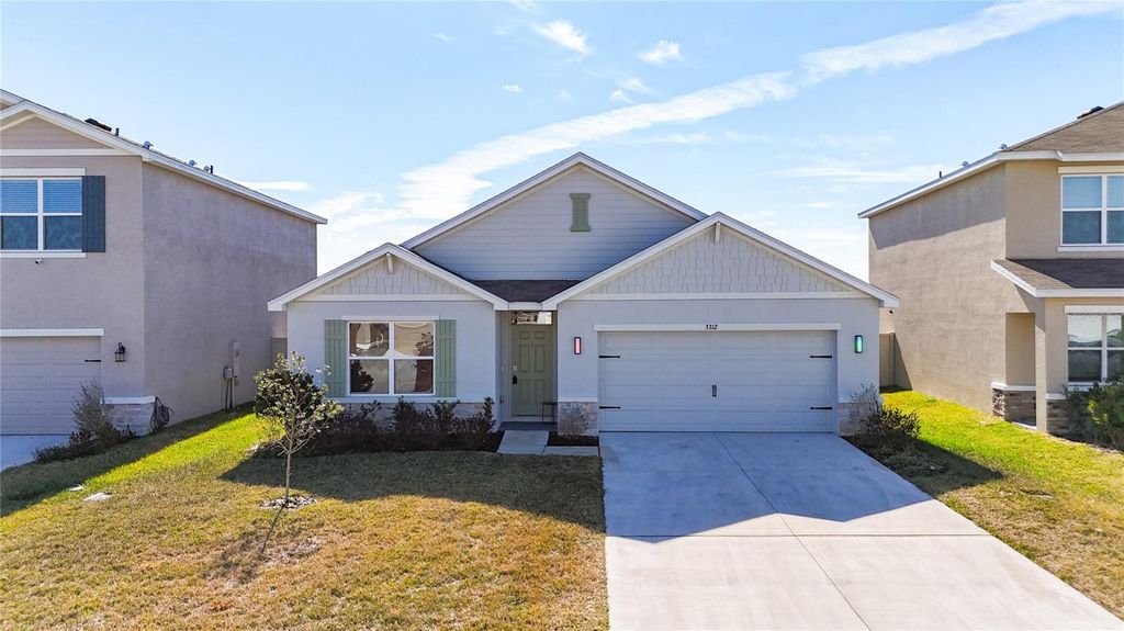 Photo of 3312 Ivy Hollow Drive, Plant City, FL 33565 (MLS # A4681690)