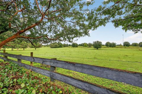 Tiny photo for 323 Olanta Drive, The Villages, FL 32162 (MLS # G5101798)