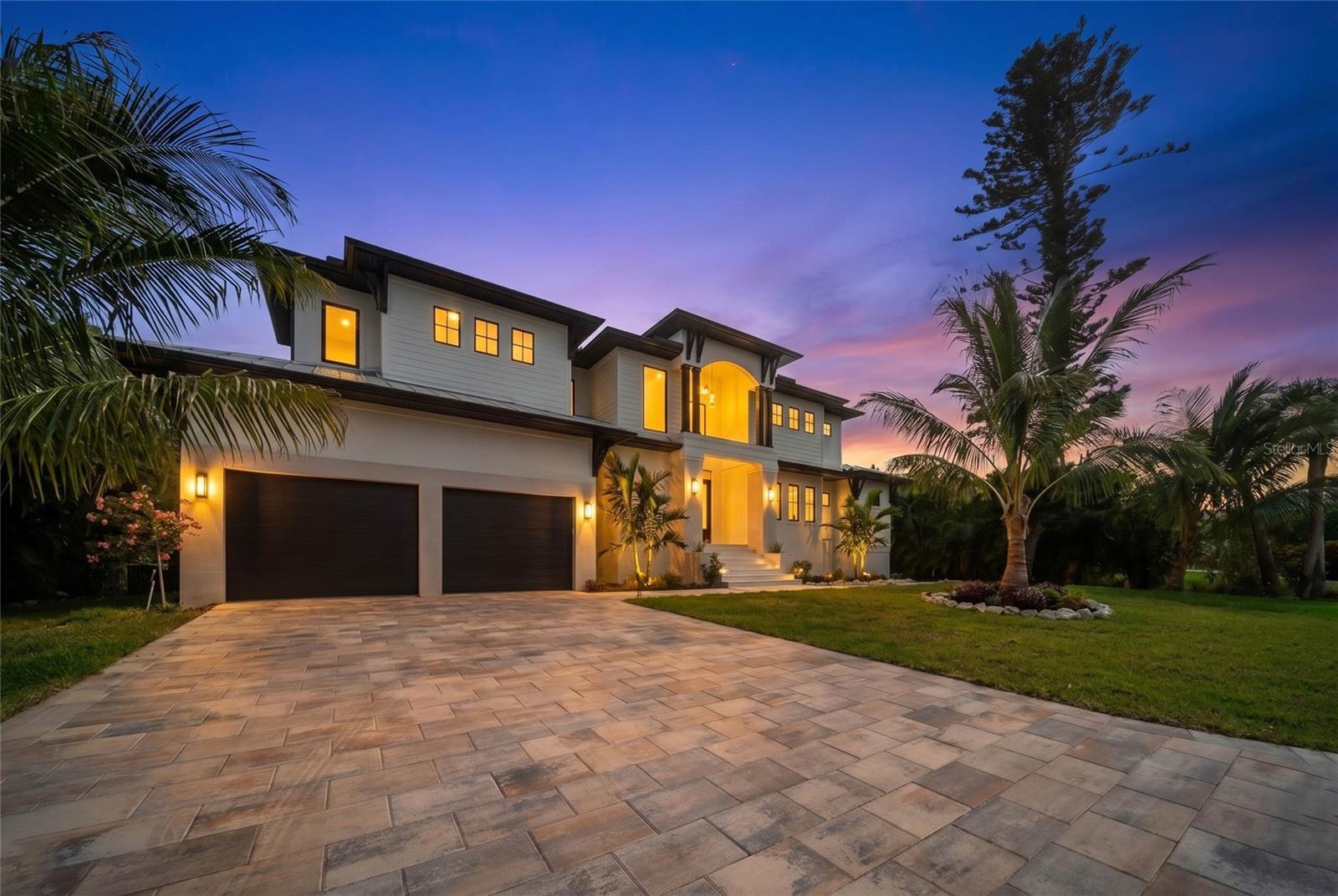 626 BUTTONWOOD DRIVE