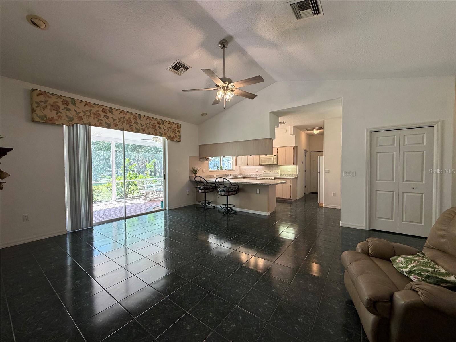 OAK LAKES RANCHETTES UNREC - Residential
