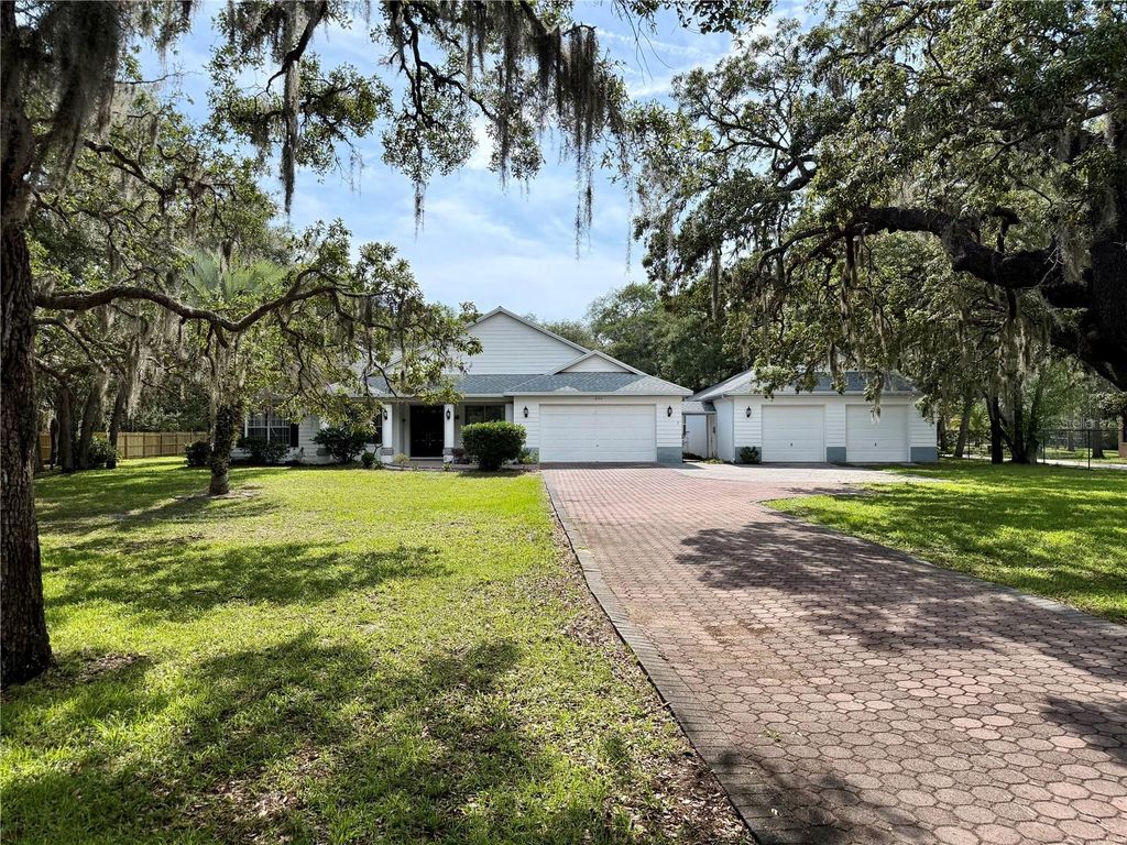 Photo of 18749 Lansford Drive, Hudson, FL 34667 (MLS # V4949193)
