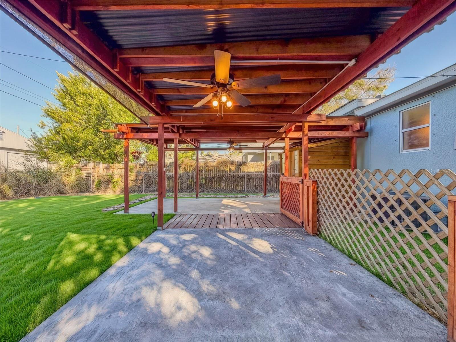 HANOUSEK F E & M M - Residential