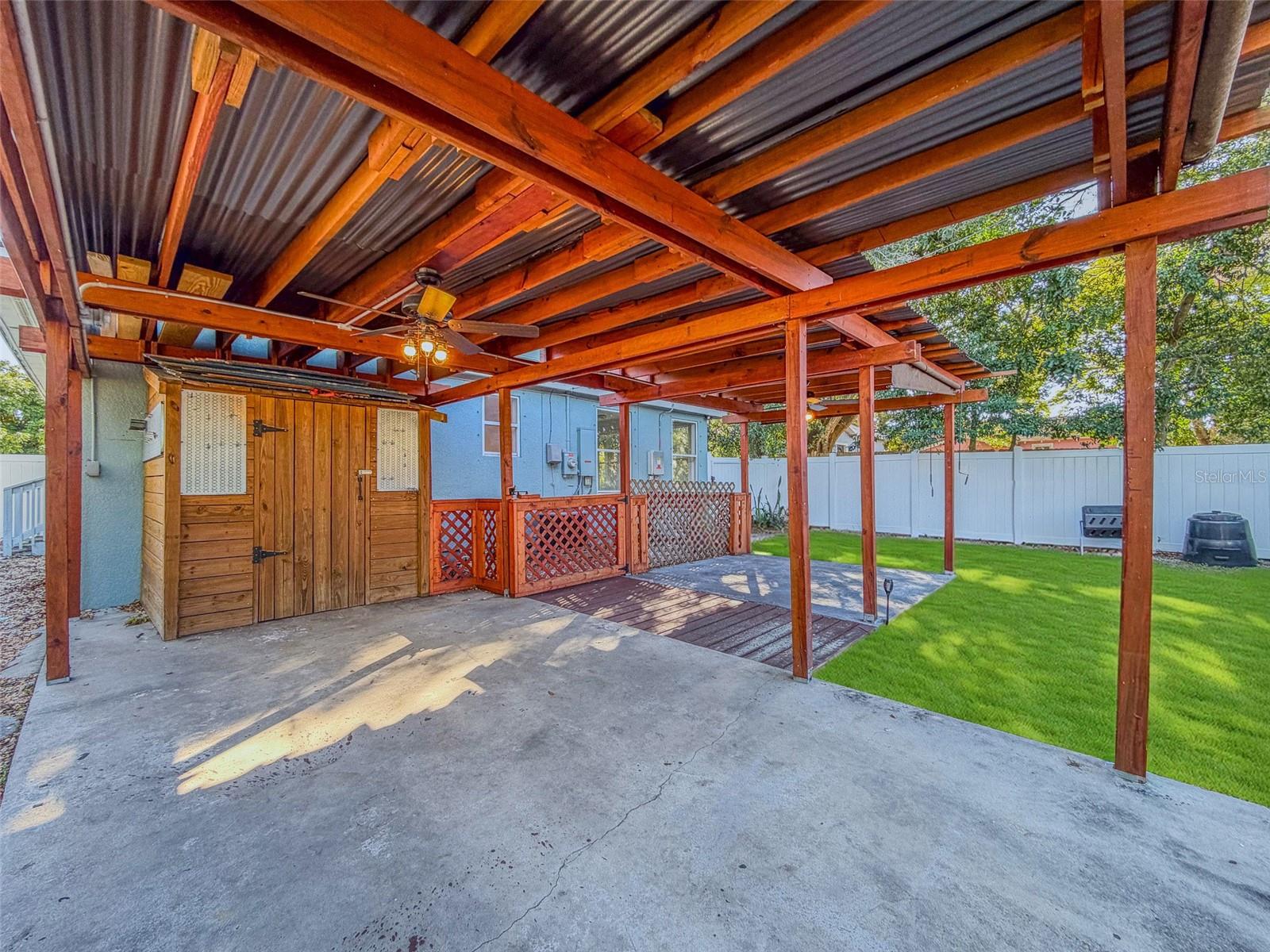 HANOUSEK F E & M M - Residential